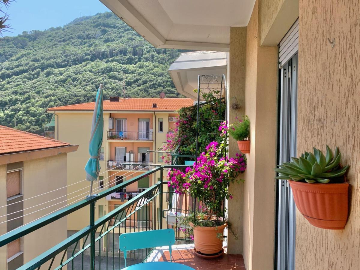 Biker'S Blue Cove Apartment Finale Ligure Exterior photo
